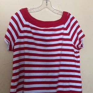 Basic red stripe shirt